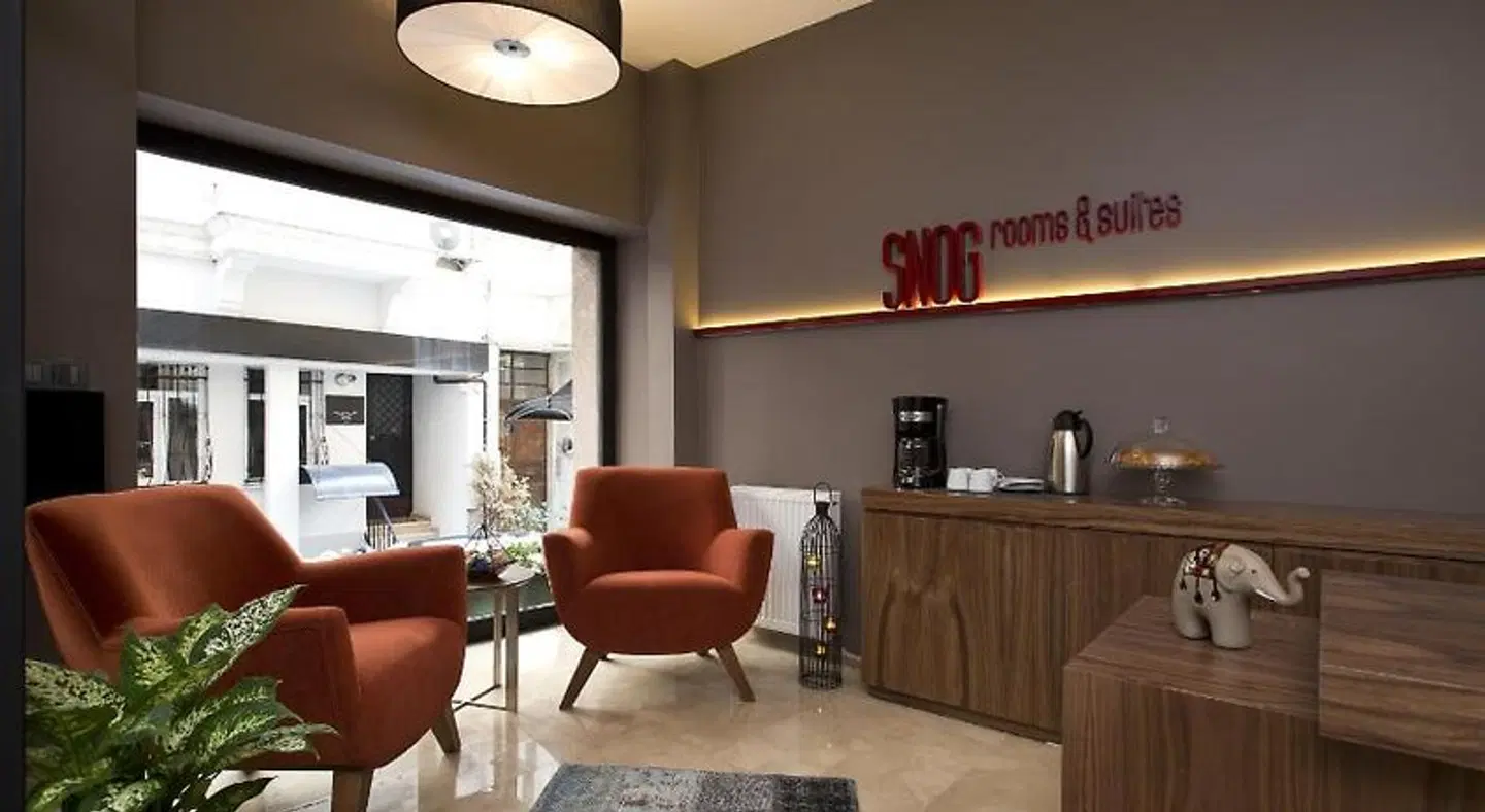 Snog Rooms & Suites LOUNGE_LOBBY
