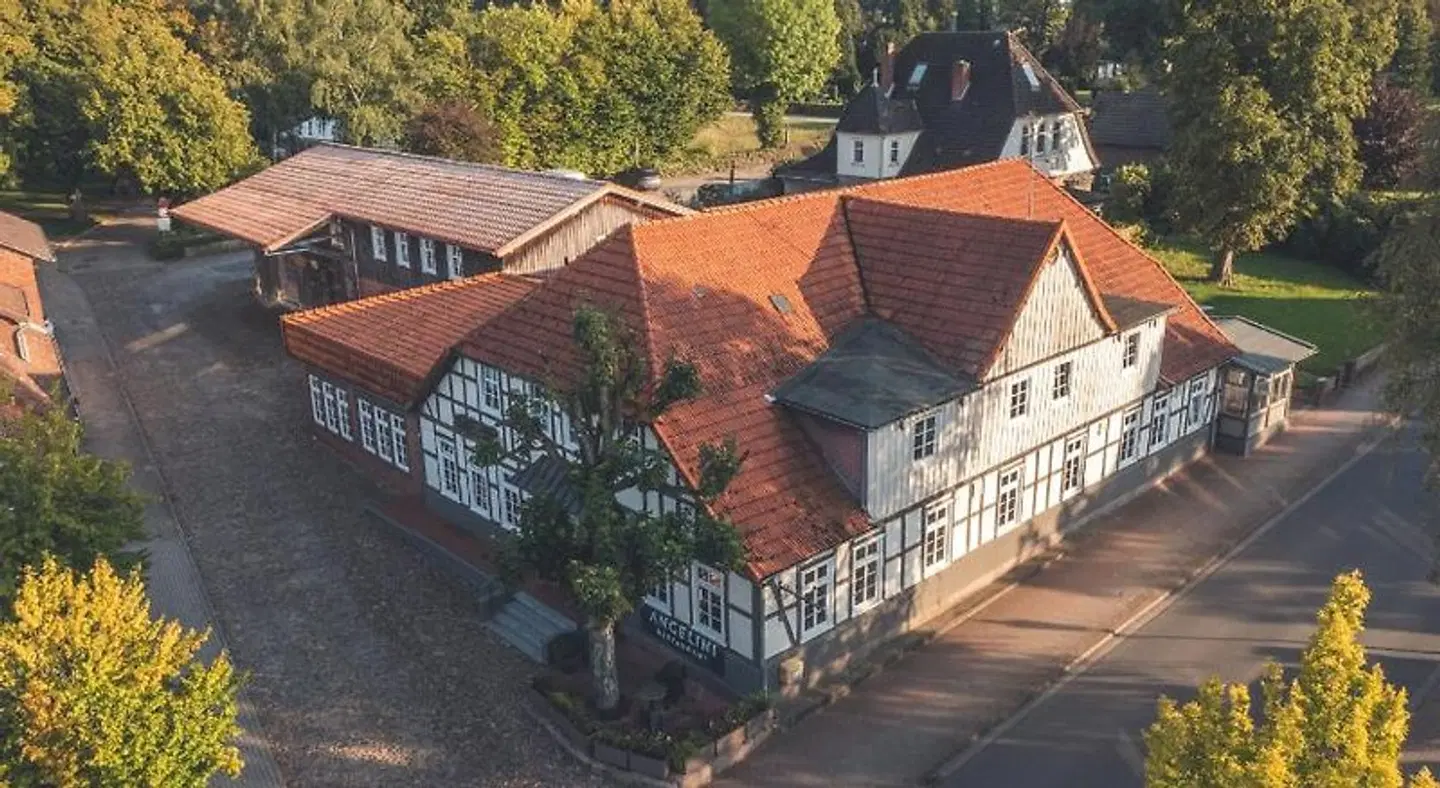 Landart Hotel EXTERIOR