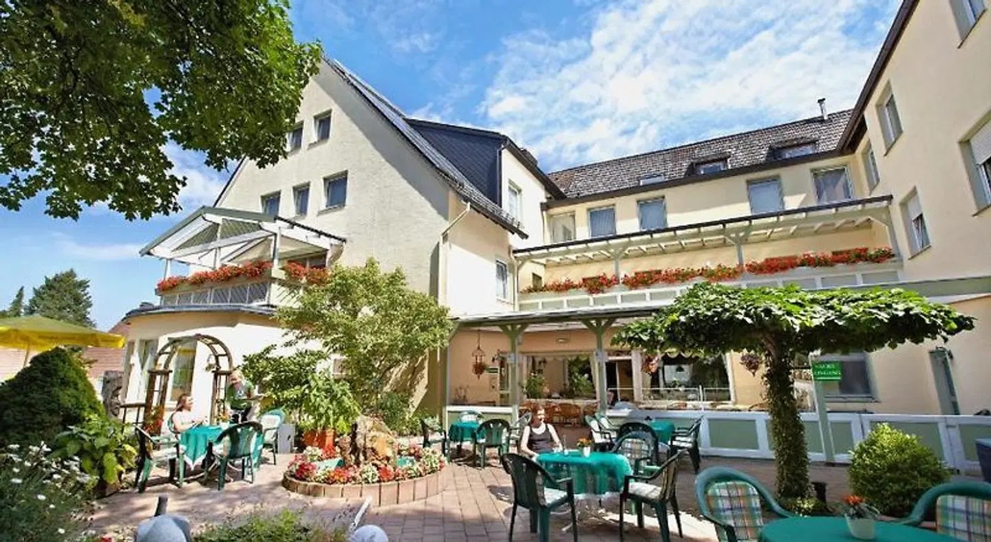 Lindenhof Terrasse