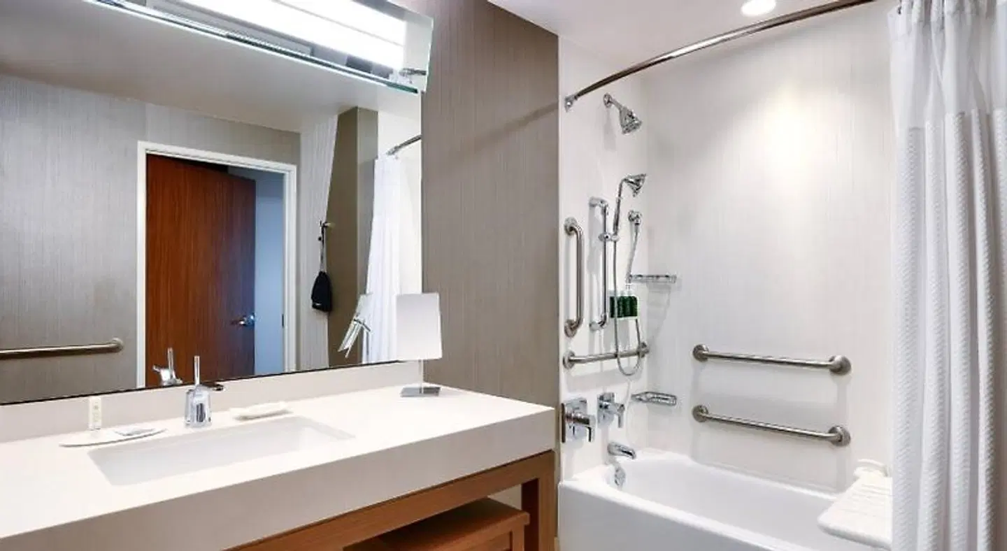 Courtyard by Marriott Phoenix Mesa Gateway Airport Badezimmer