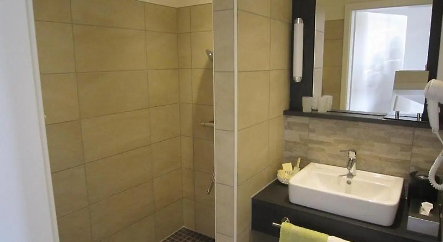 Landhotel zum grünen Kranze Badezimmer