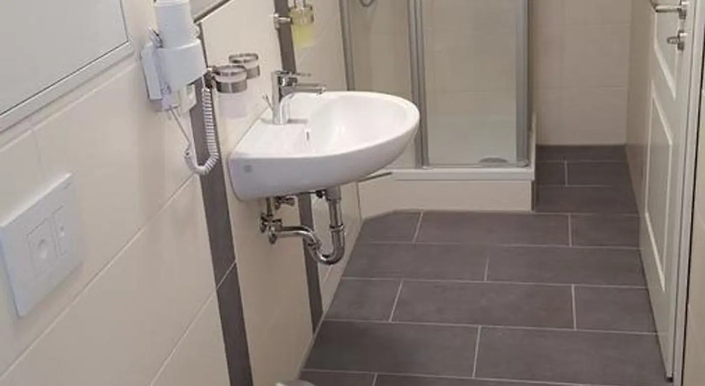 Pension Fischerjung Badezimmer