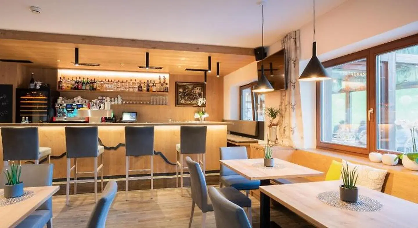 Hotel Alpenfrieden Bar