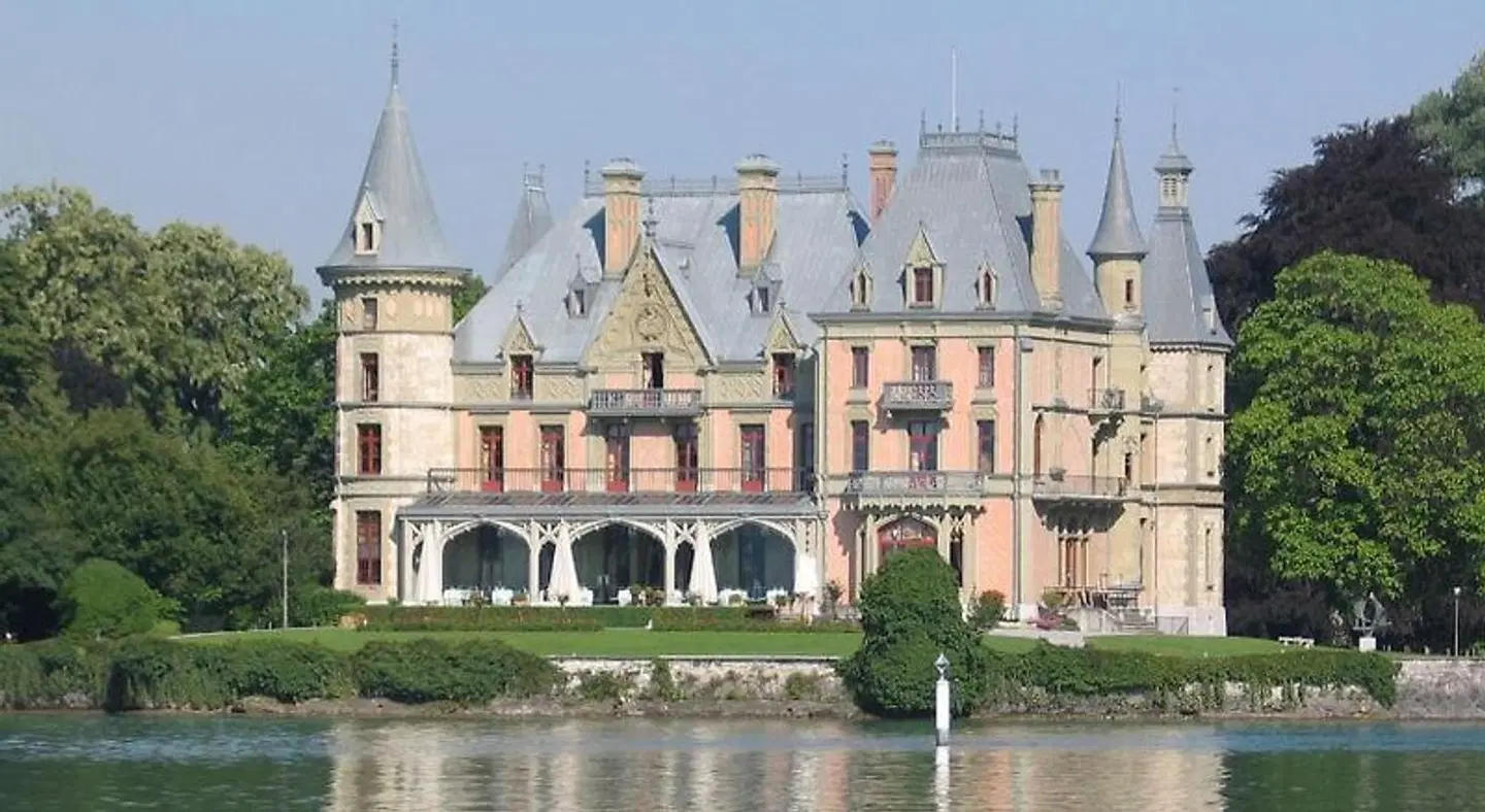 Schloss Schadau Hotel & Restaurant EXTERIOR