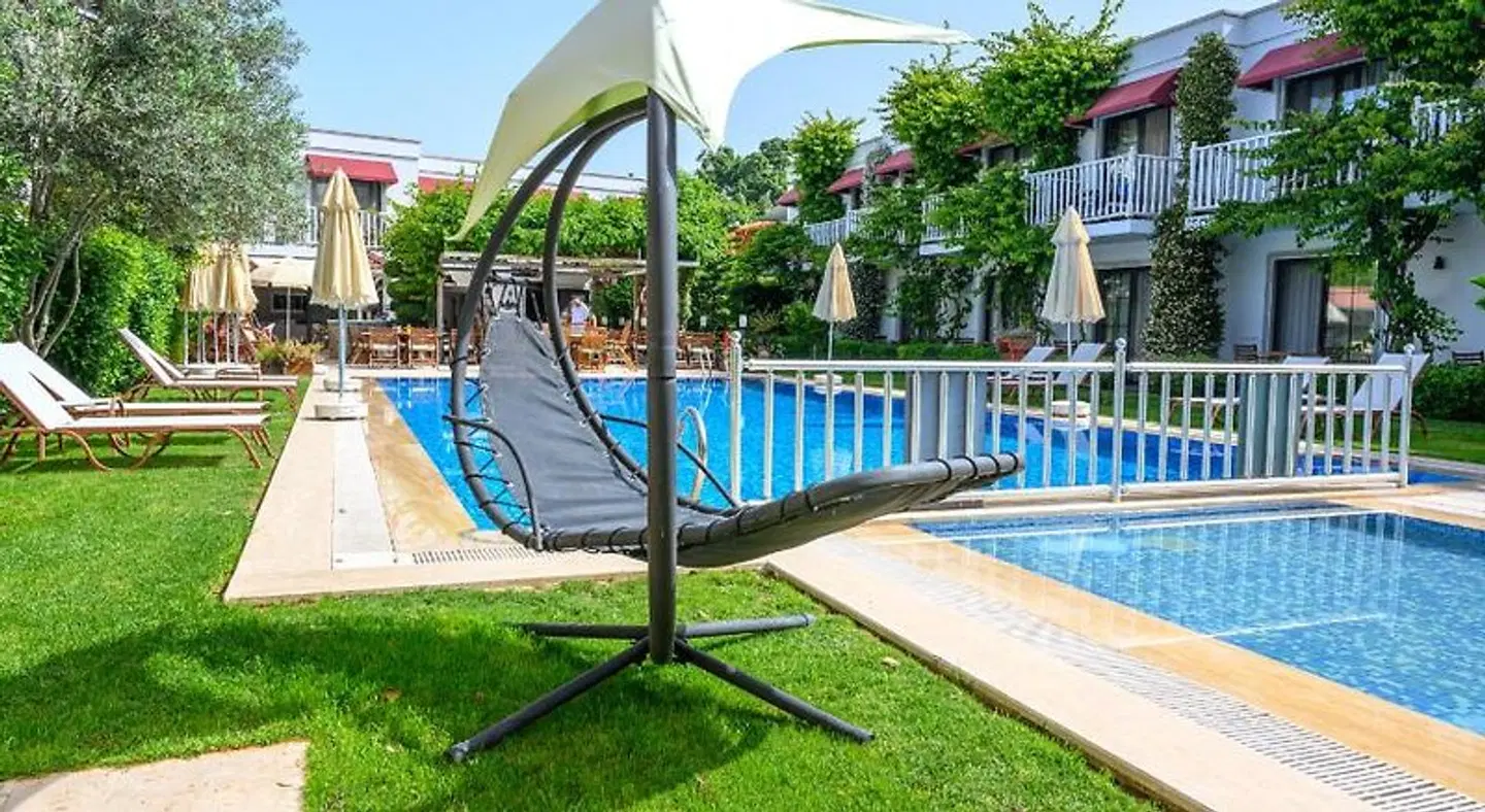 Villa Rustica Hotel OUTDOOR_POOL
