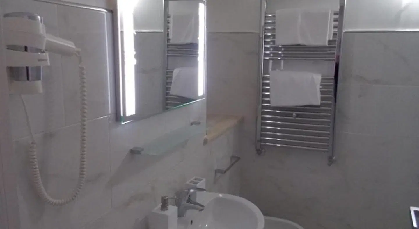 Merulana Suite 2 Badezimmer