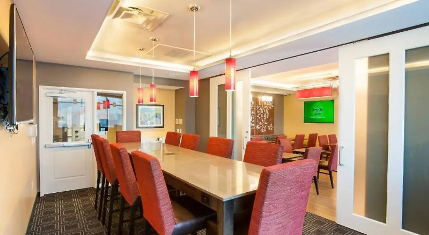 TownePlace Suites by Marriott Minneapolis Mall of America LOUNGE_LOBBY