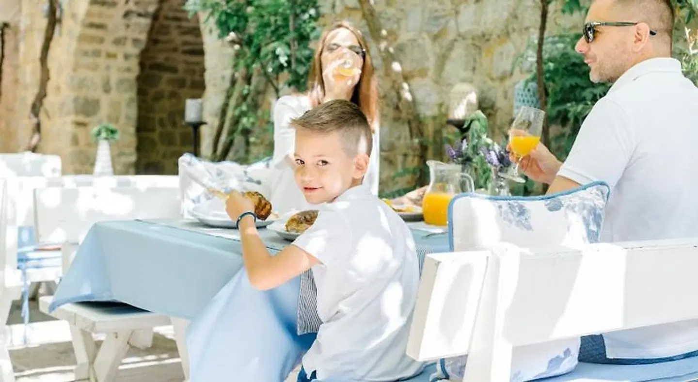 La Villa Boutique Hotel PEOPLE