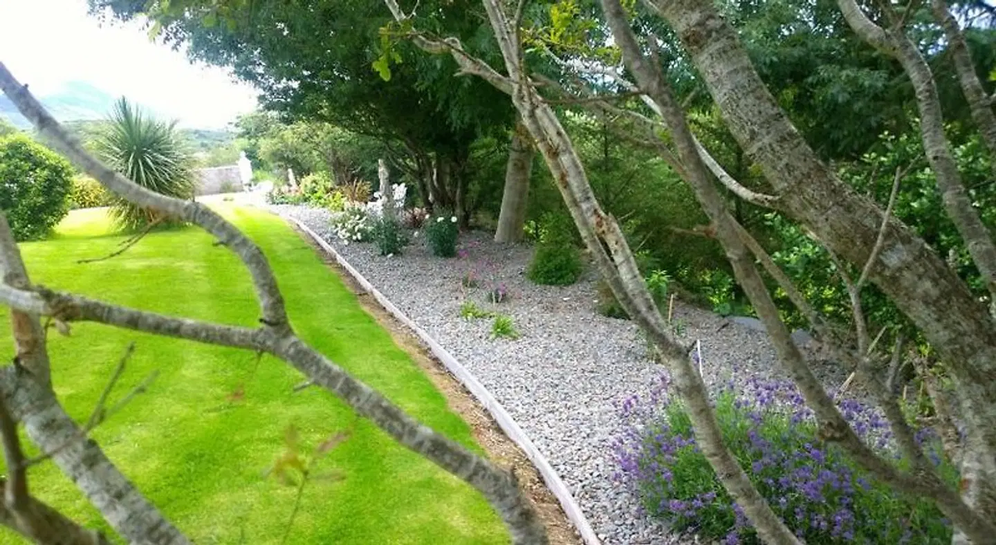 Carrabaun House Garten