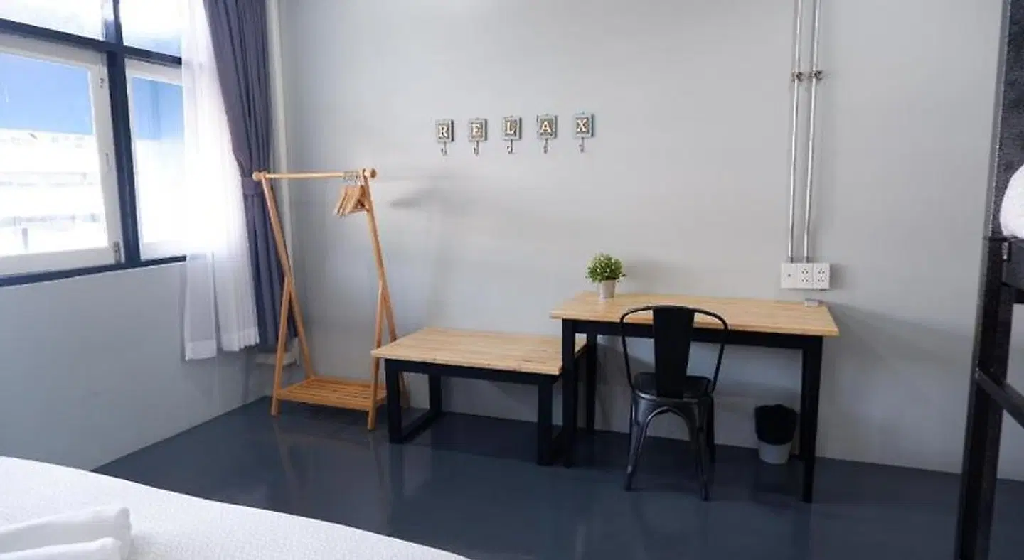 Otter House ROOM_EXAMPLE