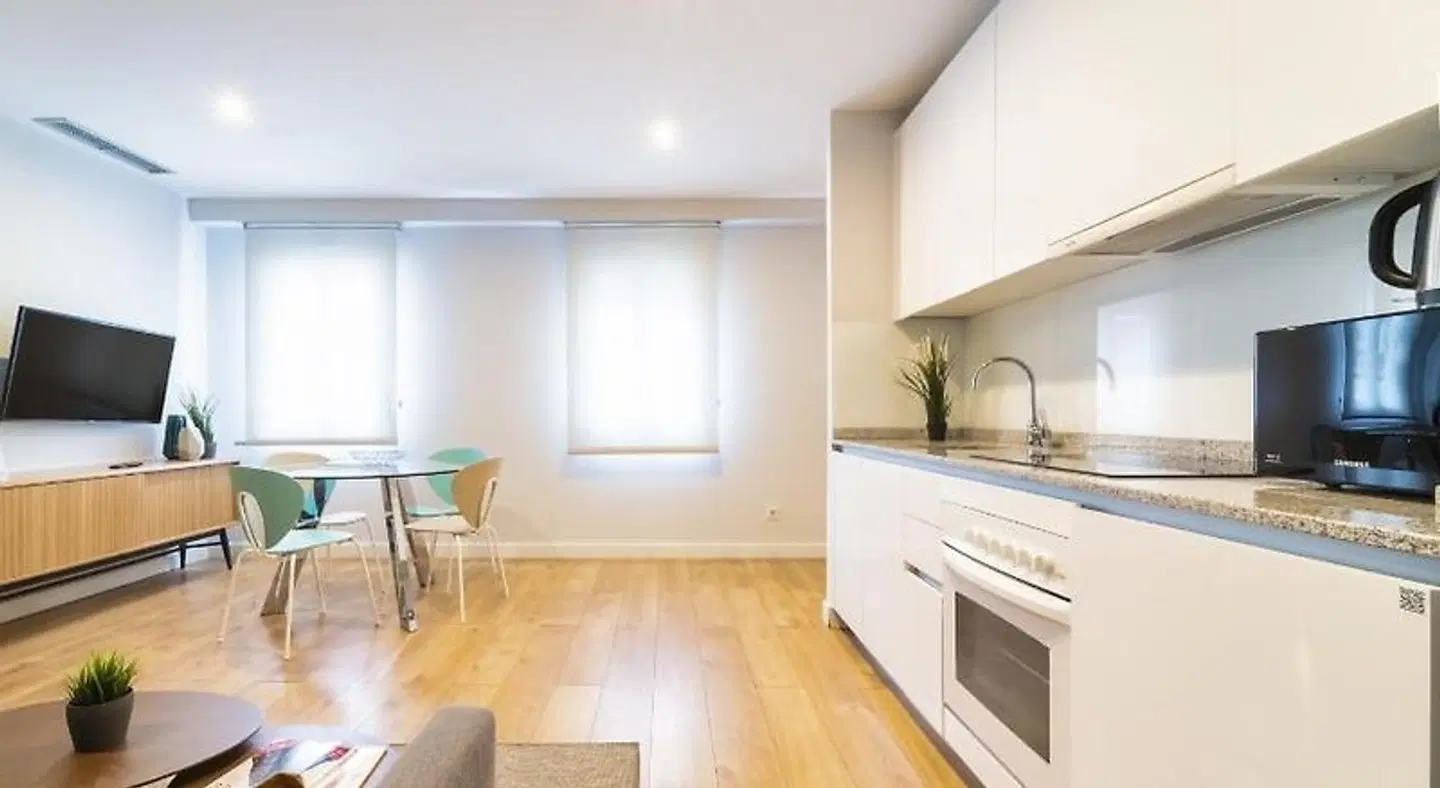 Home Art Apartments ROOM_EXAMPLE