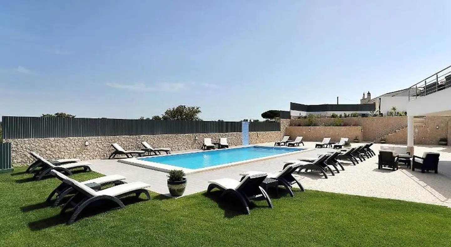 Sunfield Guest House OUTDOOR_POOL