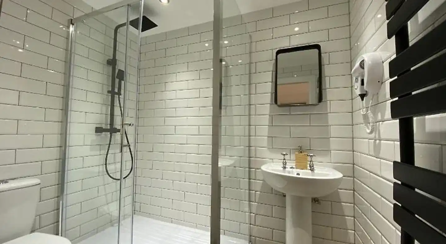 Queen Street Boutique Suites Badezimmer