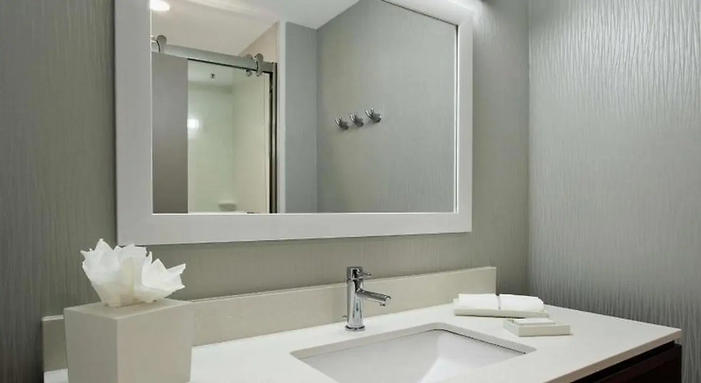 Home2 Suites by Hilton Mobile I-65 Government Boulevard Badezimmer