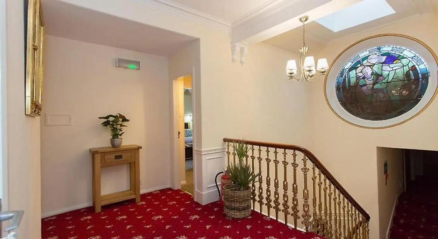 Cedars Guest House ROOM_EXAMPLE