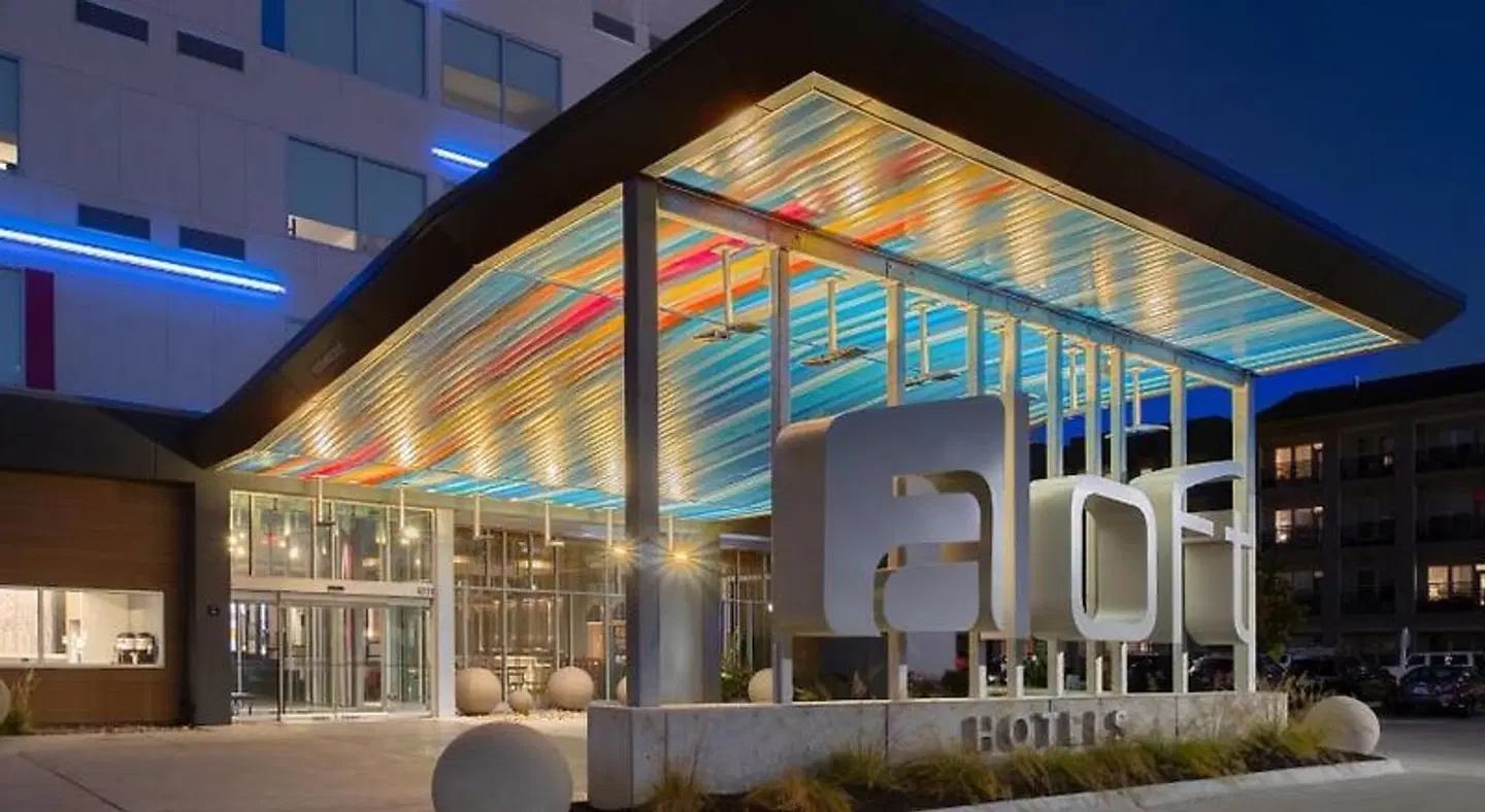 Aloft Omaha Aksarben Village LOUNGE_LOBBY