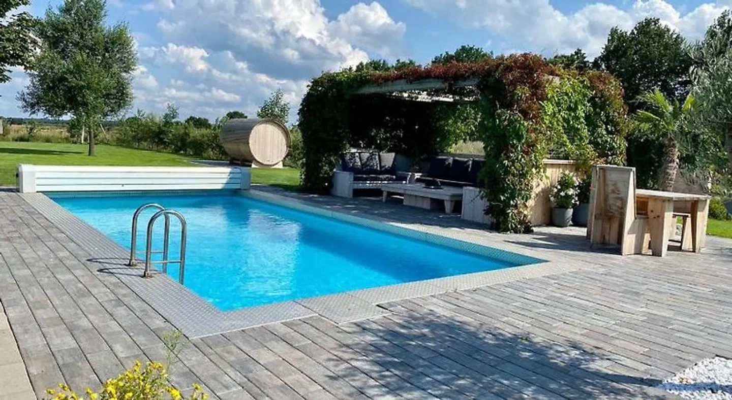 B&B Zonnedauw OUTDOOR_POOL
