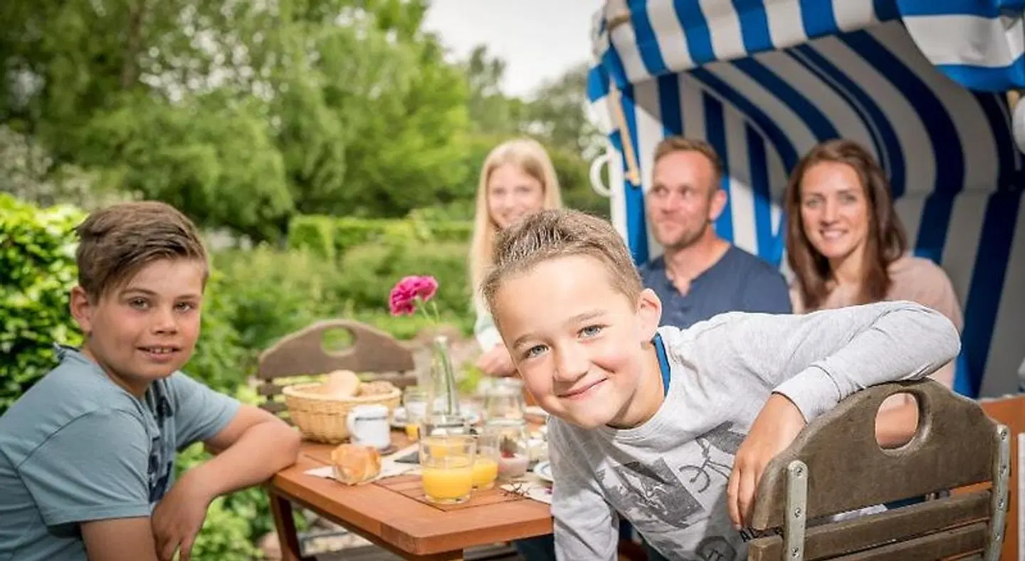 Rügener Ferienhäuser am Hochufer PEOPLE