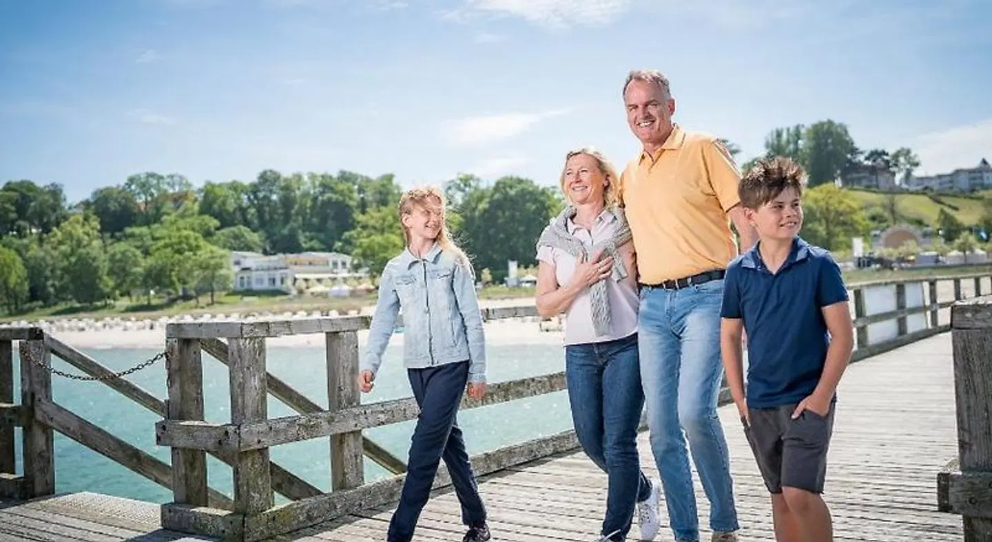 Rügener Ferienhäuser am Hochufer PEOPLE