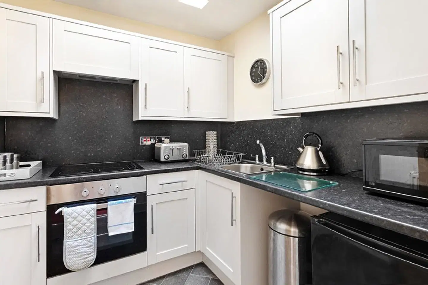Cheltenham Apartments Harrogate ROOM_EXAMPLE