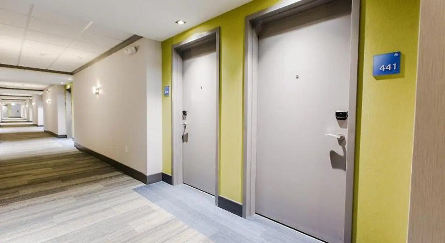 Holiday Inn Express & Suites West Edmonton - Mall Area by IHG Badezimmer