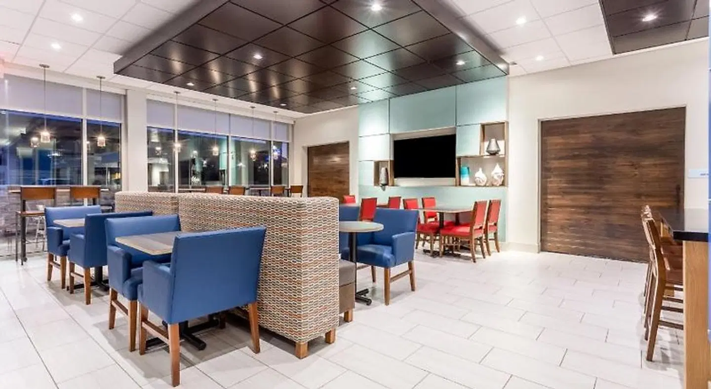 Holiday Inn Express & Suites Florence - Cincinnati Airport Restaurant