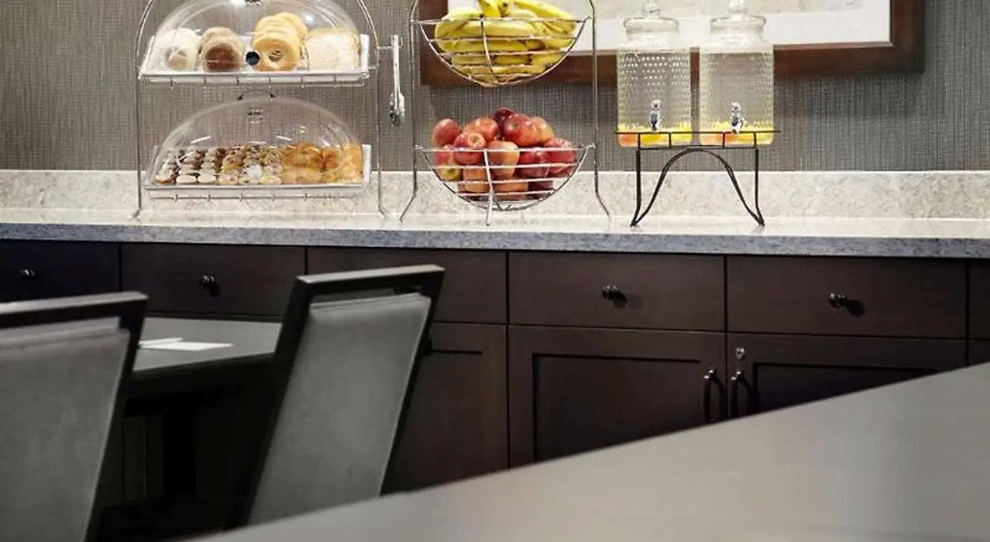 Hampton Inn & Suites Pittsburgh Airport South-Settlers Ridge Restaurant