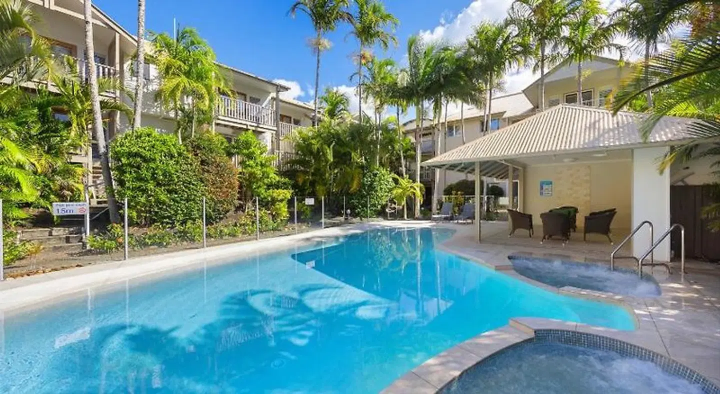 Noosa Outrigger Beach Resort OUTDOOR_POOL