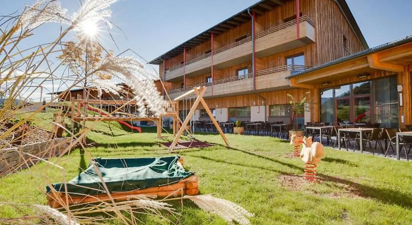 JUFA Hotel Annaberg Garten
