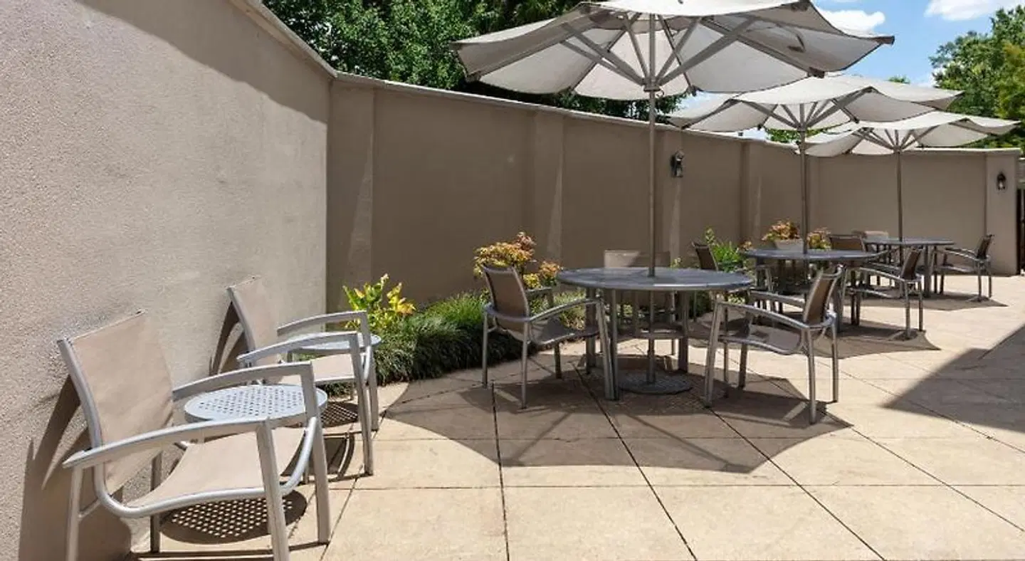 SpringHill Suites by Marriott Baton Rouge South Terrasse