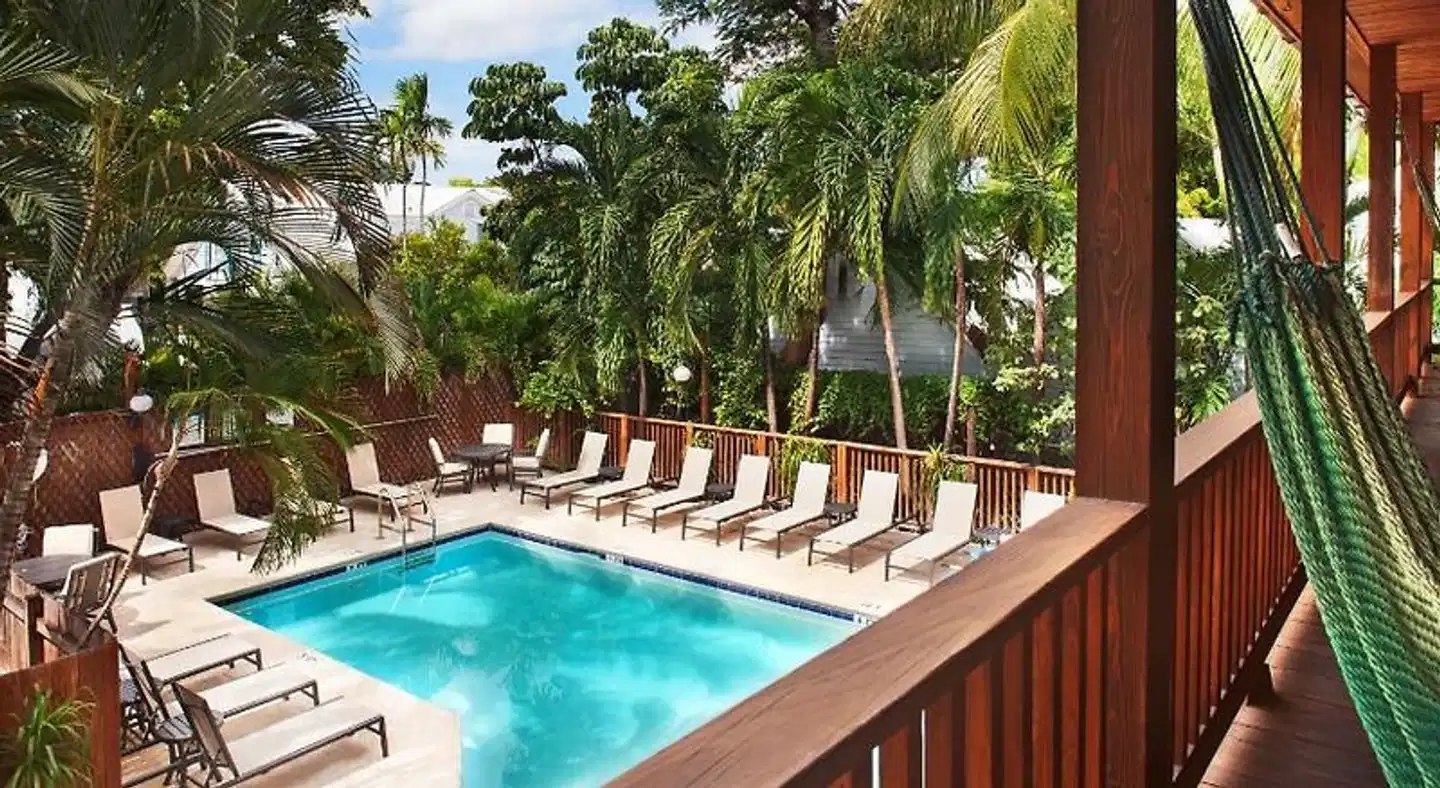 Island City House Pool