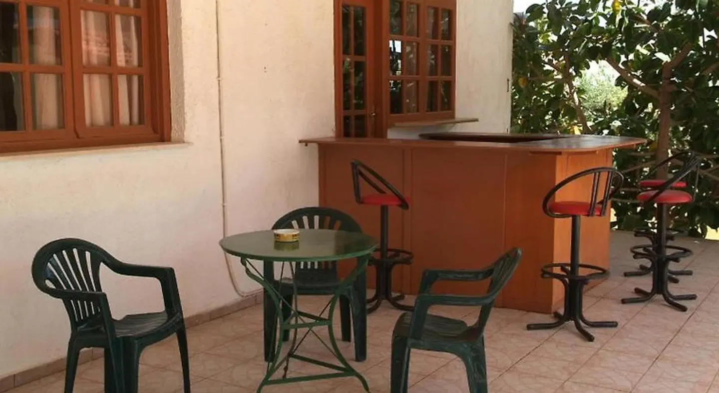 Prinos Apartments Bar