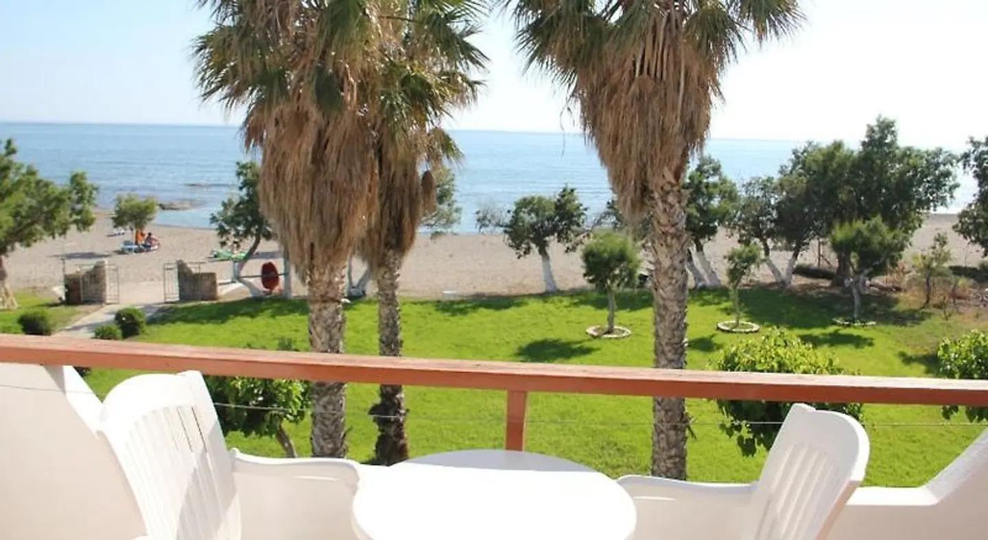 Stavris Terrasse