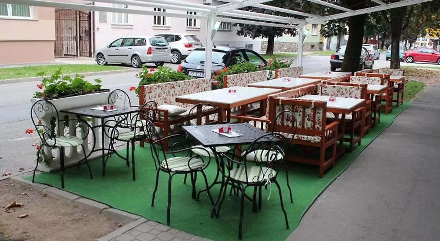 Bed & Breakfast Vila Stanii' Terrasse
