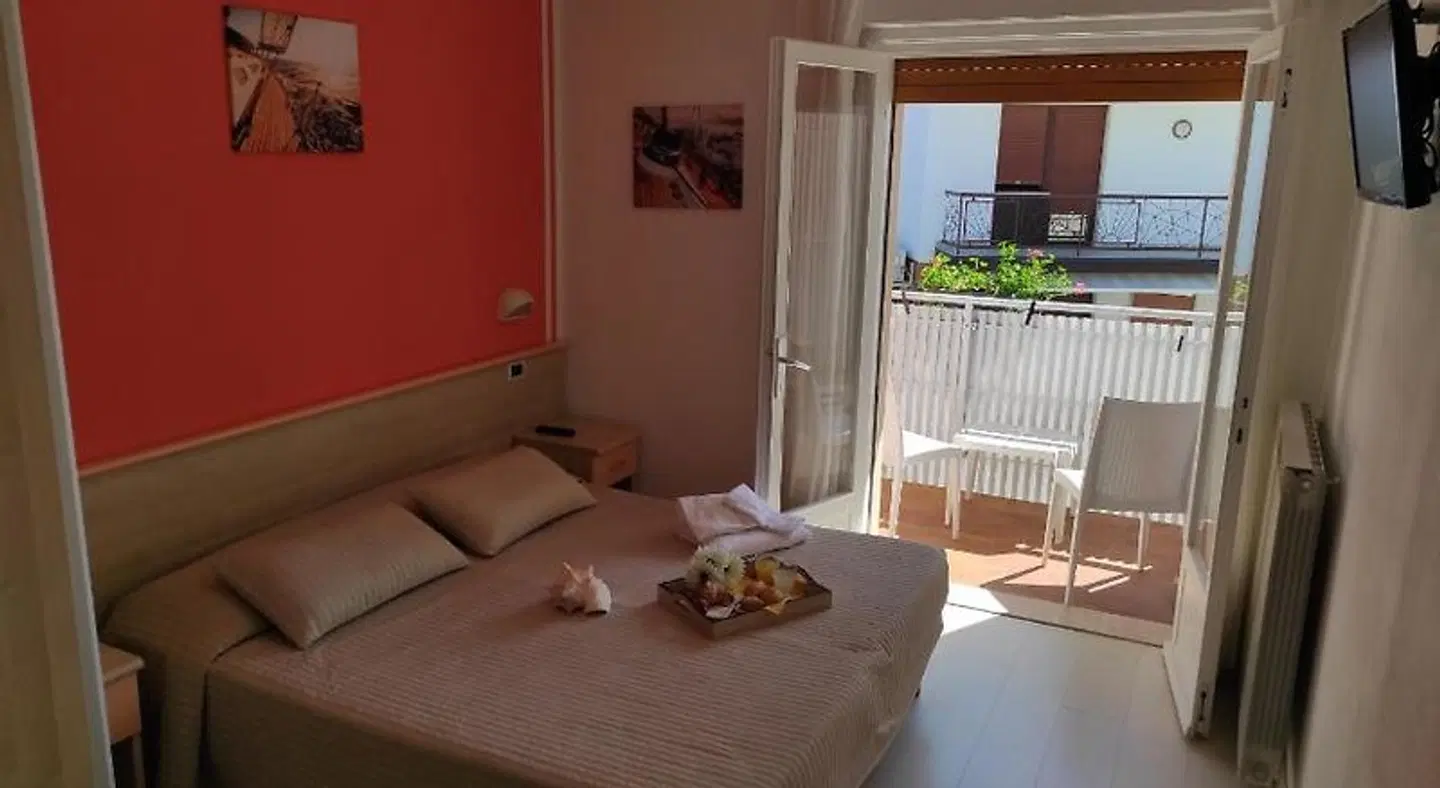 Eliani ROOM_EXAMPLE