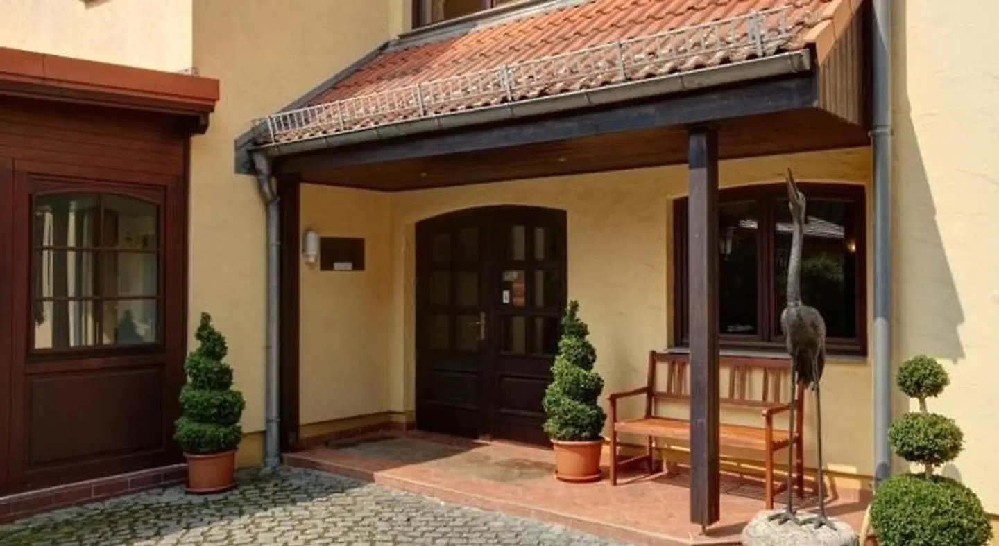 Kranich EXTERIOR
