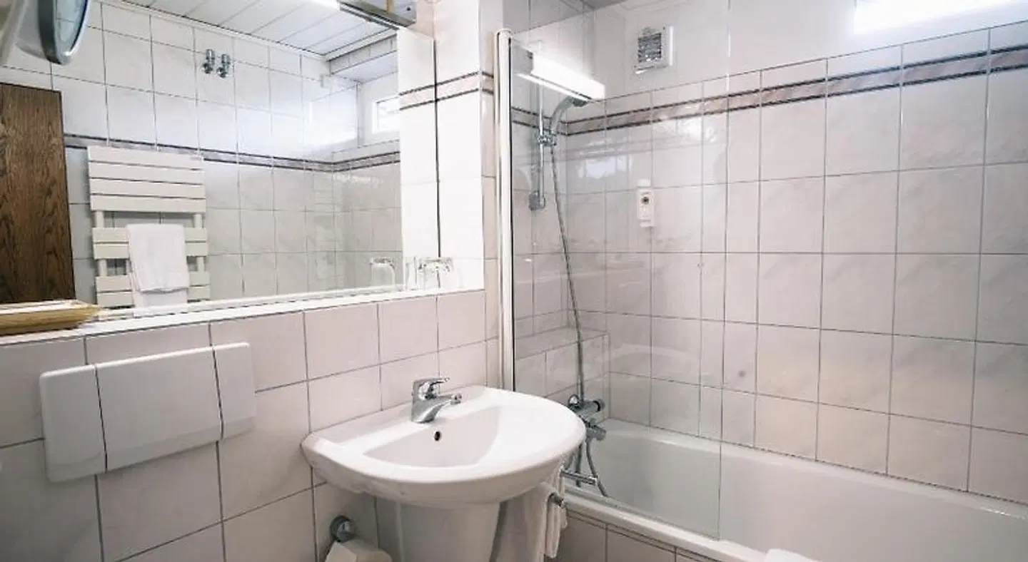AKZENT Hotel Körner Hof Badezimmer