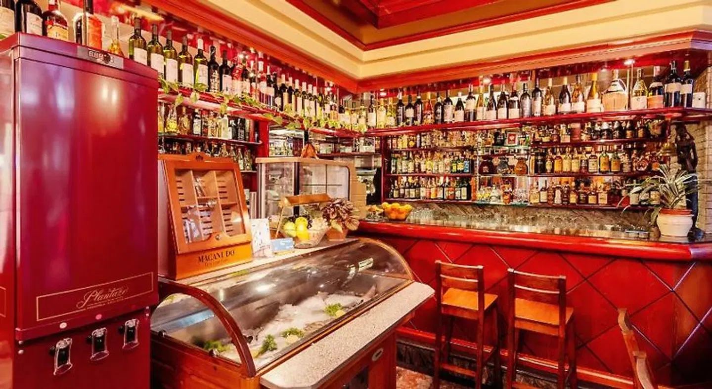 Montenegrino Bar