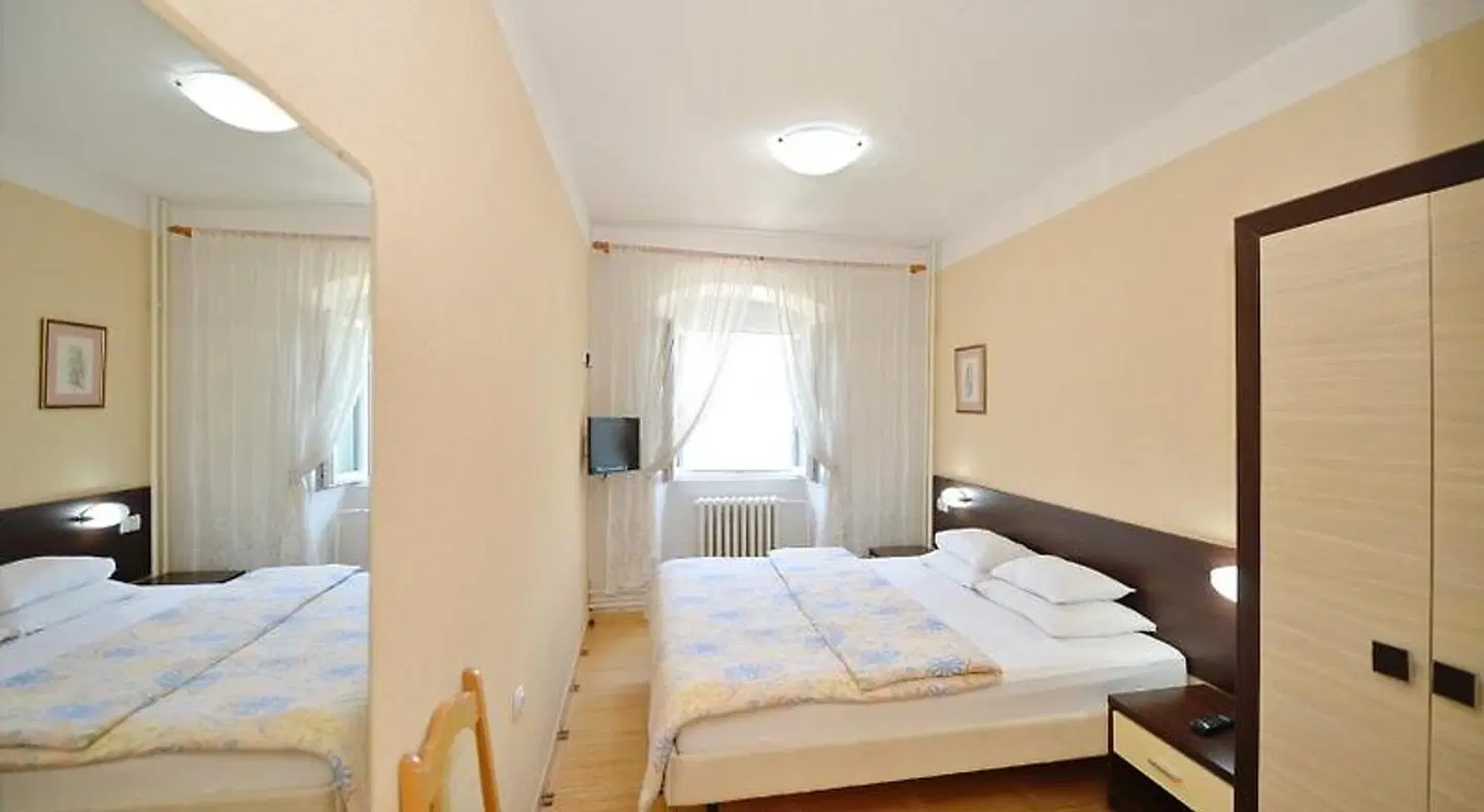 Pana ROOM_EXAMPLE