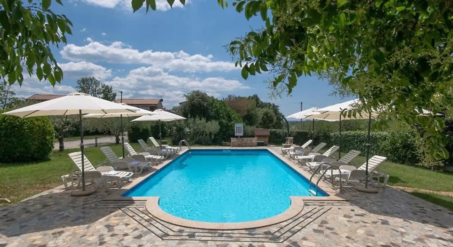 Apartments Grota OUTDOOR_POOL