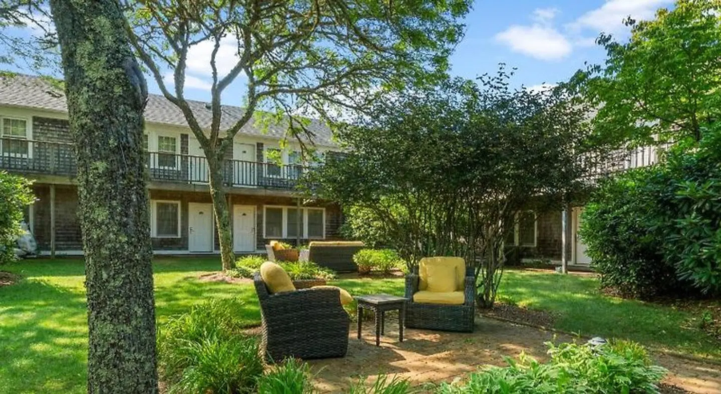Nantucket Inn Garten