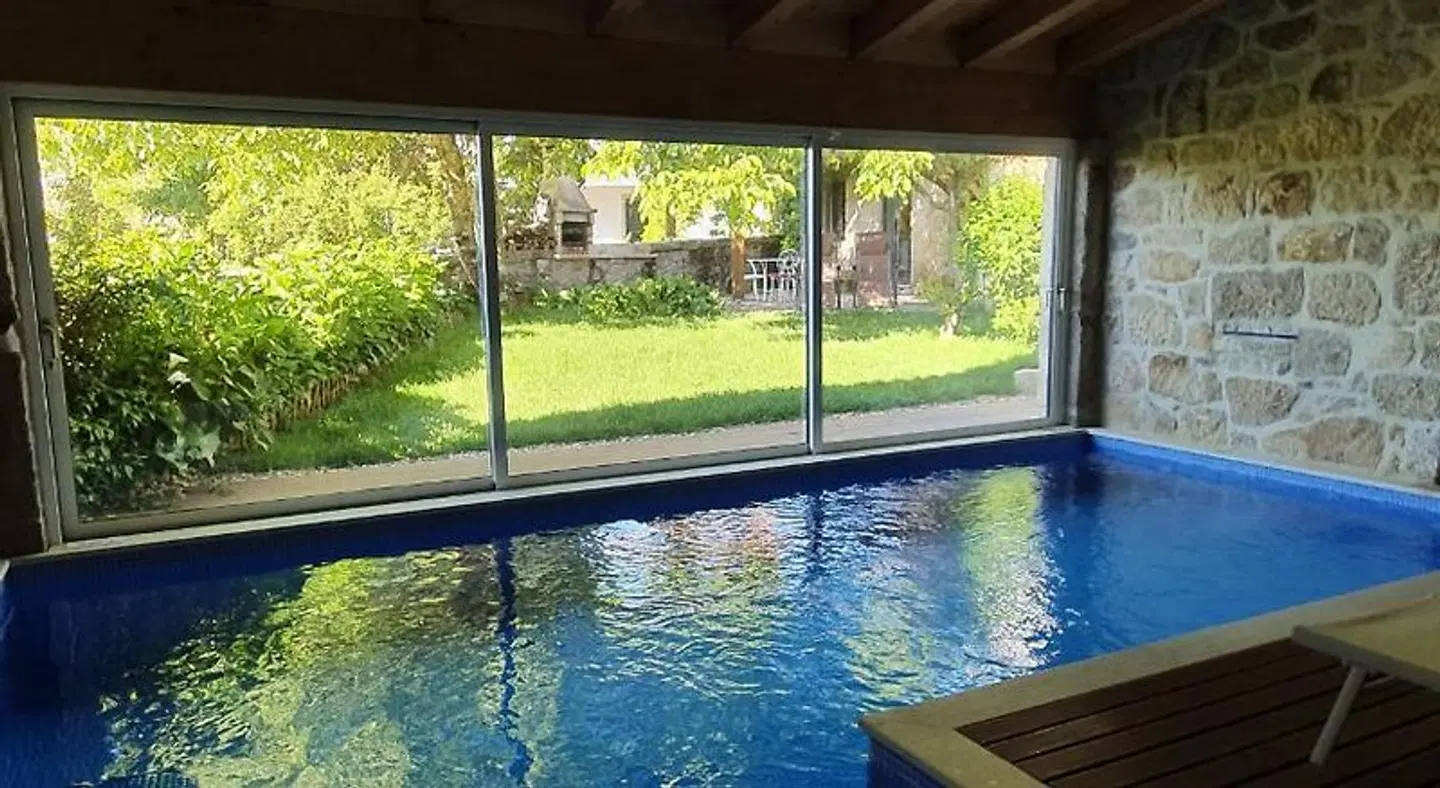 Casas de Campo da Barroca Hallenbad