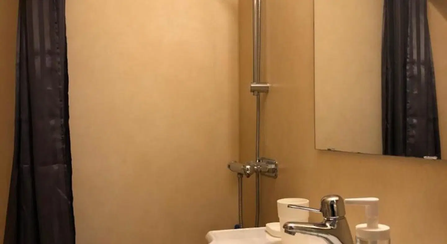 Herrestad Gästis Badezimmer