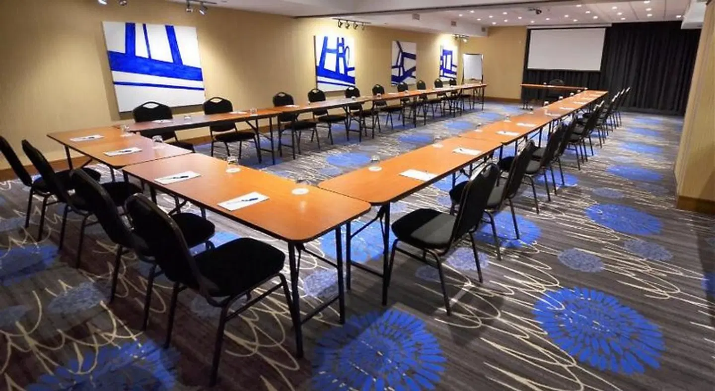 Holiday Inn Express & Suites Saint - Hyacinthe by IHG Konferenz