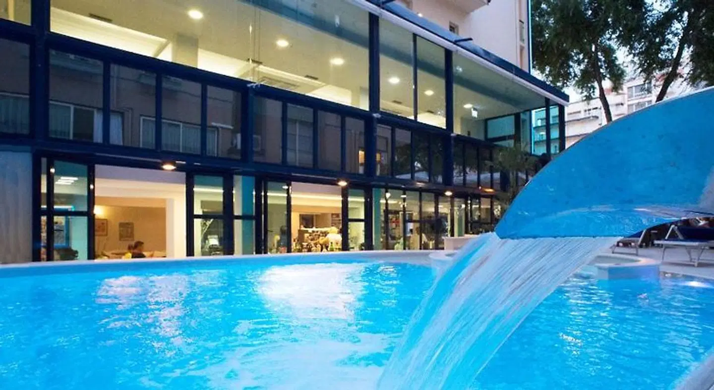 Hotel Ambasciatori Hallenbad