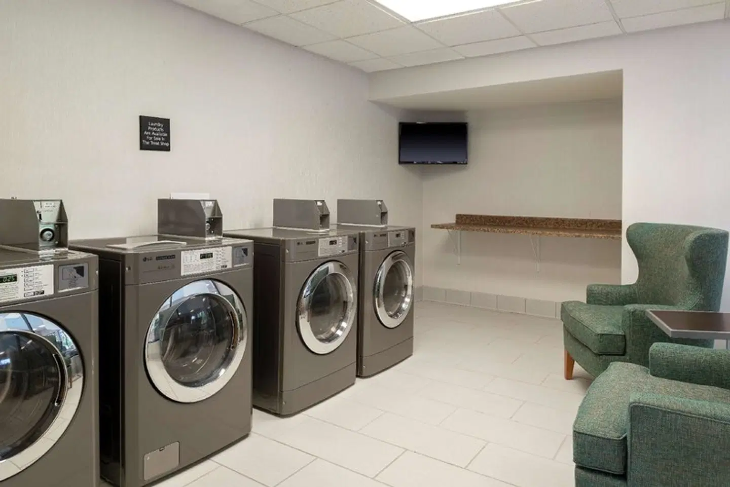 Hampton Inn East Lansing ROOM_EXAMPLE