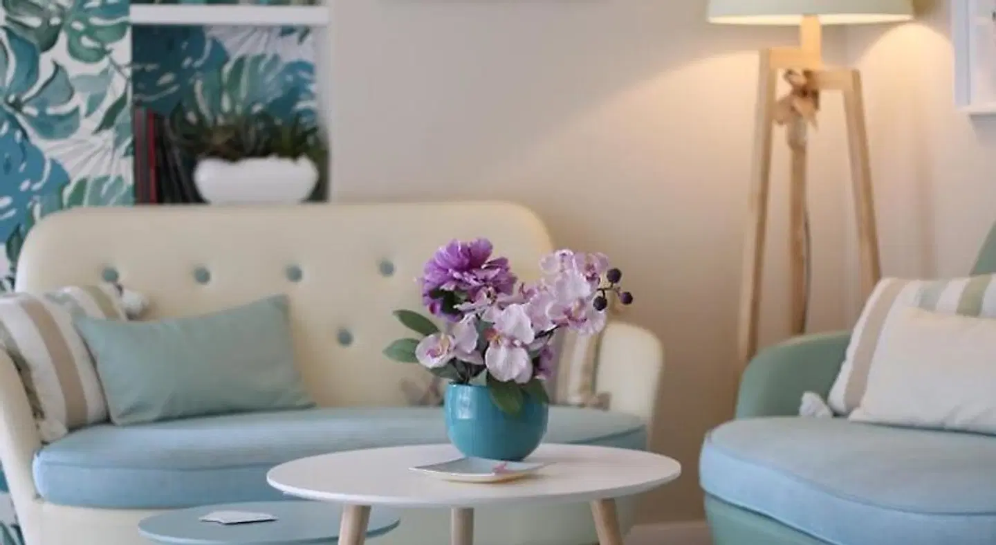 Flora ROOM_EXAMPLE