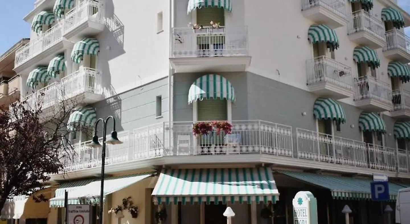 Flora EXTERIOR