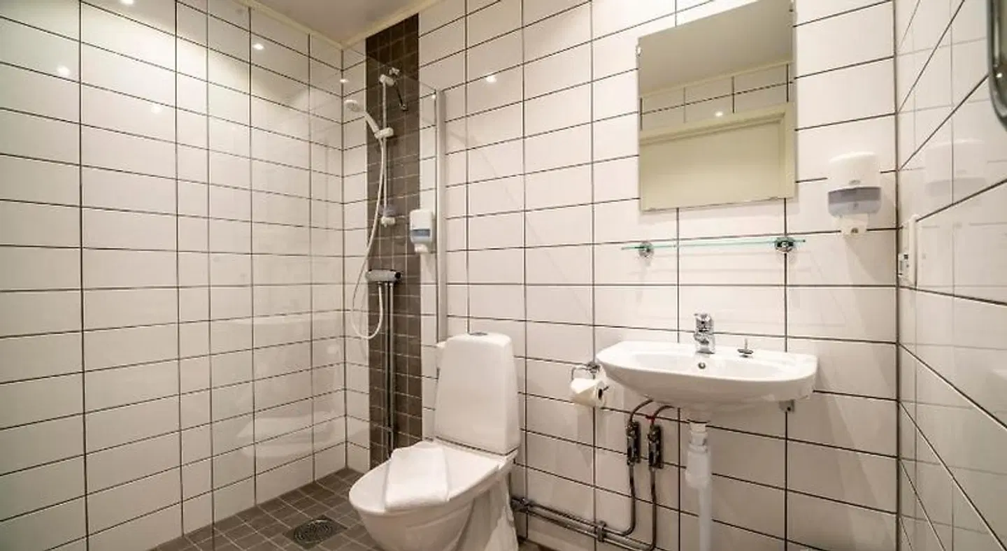 Simloc Hotel Badezimmer