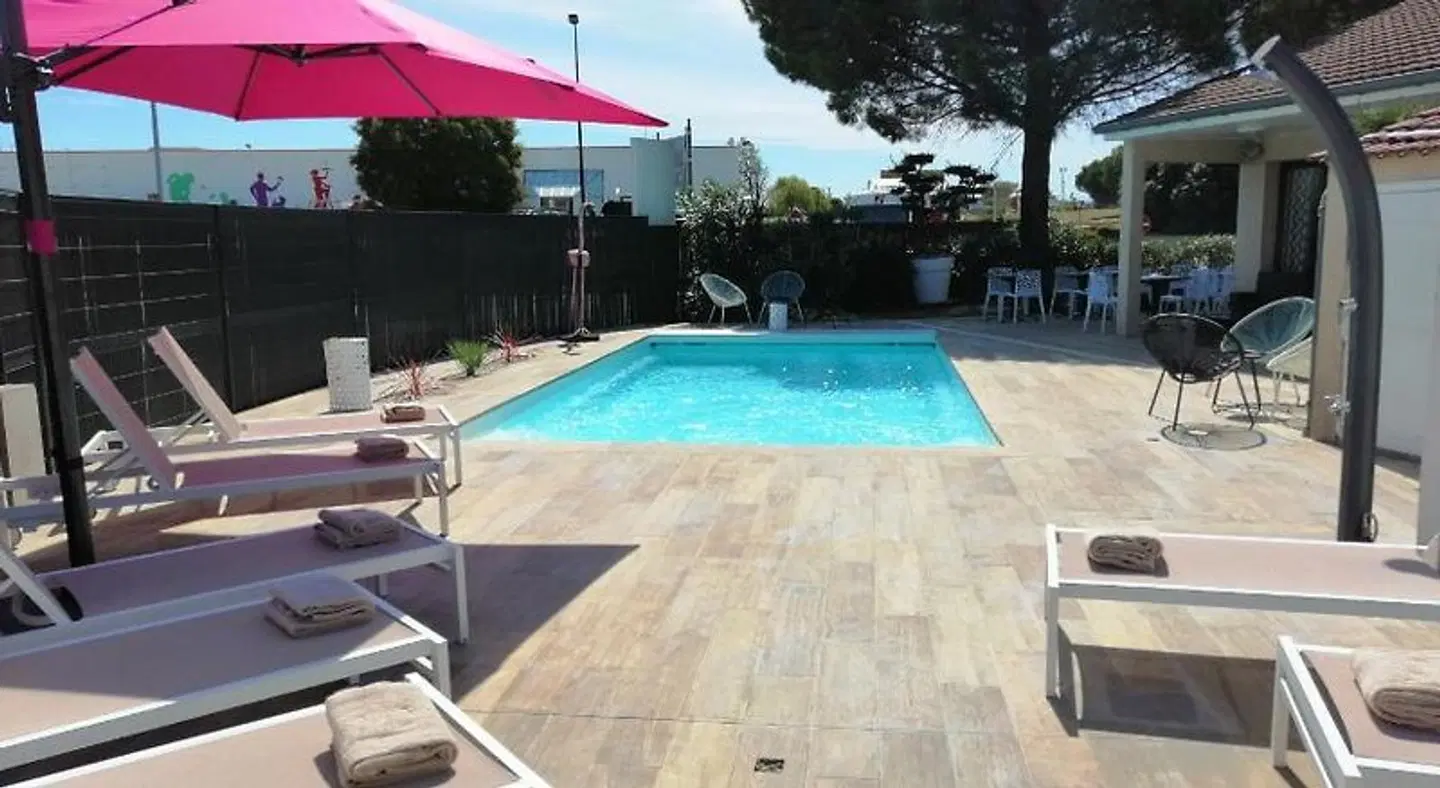 Kyriad Carcassone - Aéroport Terrasse